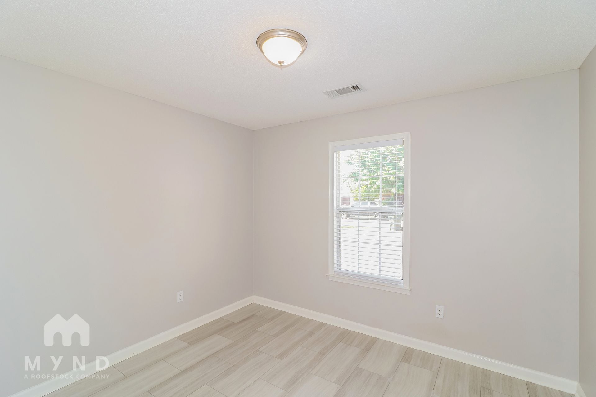 Building Photo - 240 Winding Creek Dr