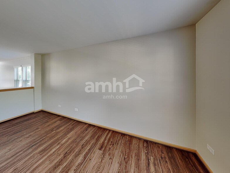 Building Photo - 3226 Kenilworth Ln