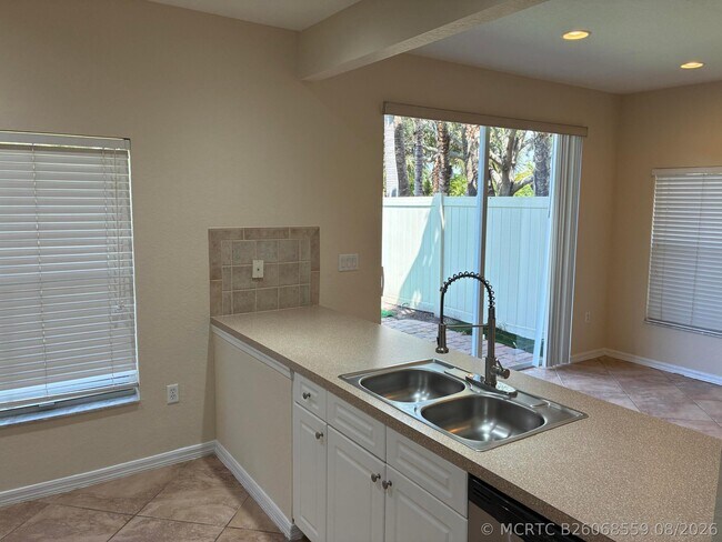 Building Photo - 101 Lake Monterey Cir
