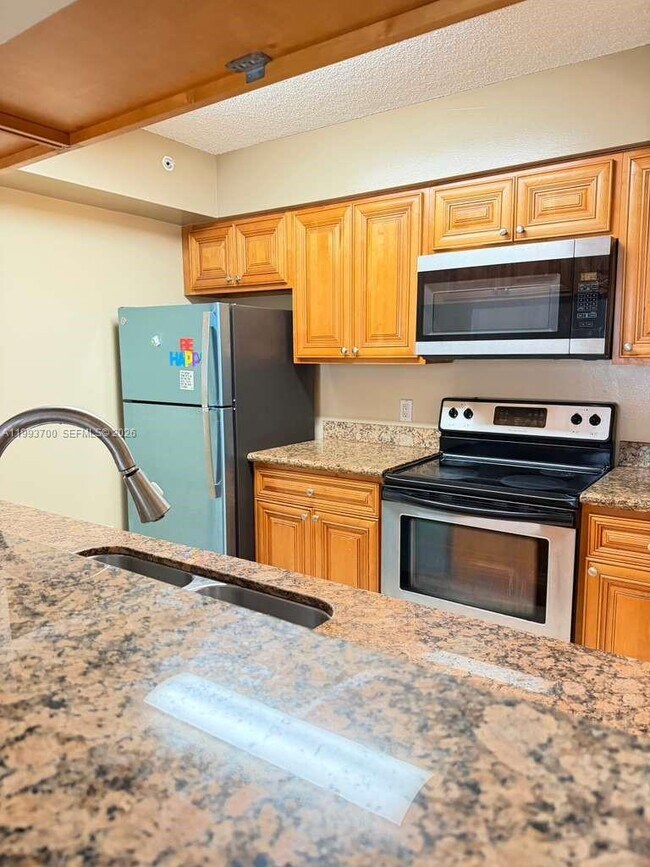 Building Photo - 12124 St.Andrews Pl