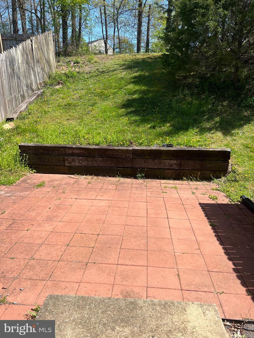 Patio - 433 Ridgefield Ave