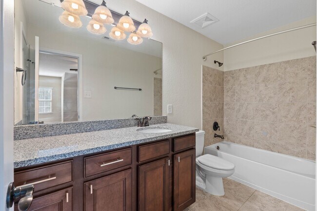 Building Photo - 208 Forest Peak Way