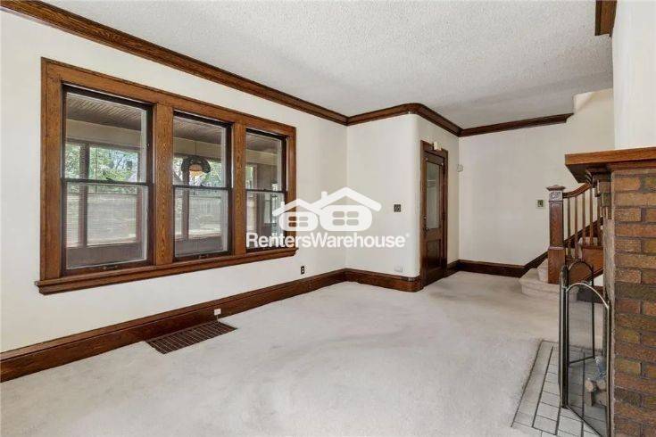 Building Photo - 945 Sherburne Ave