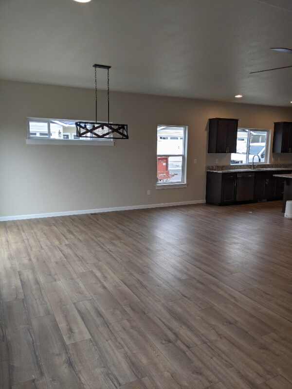 Building Photo - 1661 S Columbus Ave