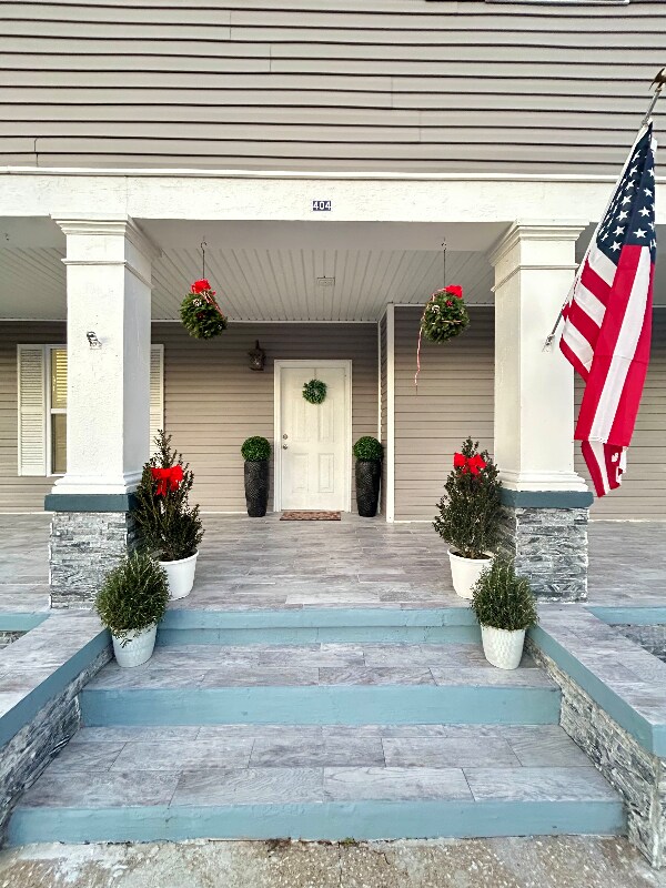 Building Photo - 404 E 18th St