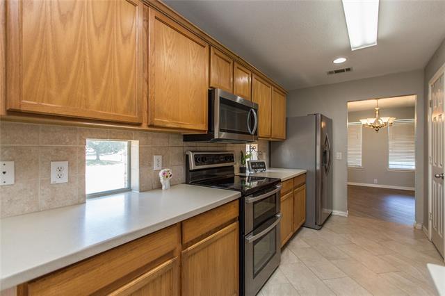 Building Photo - 8733 King Ranch Dr