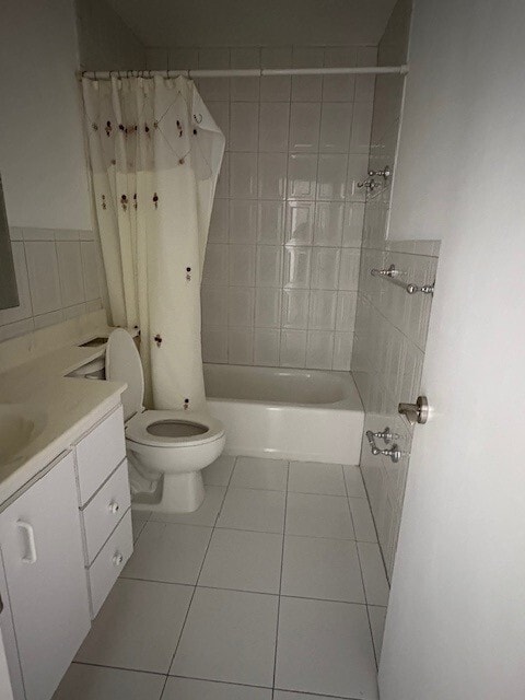 Building Photo - 3851 SW 119th Ave