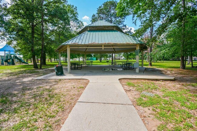 Building Photo - 29031 Rio Grande River Dr