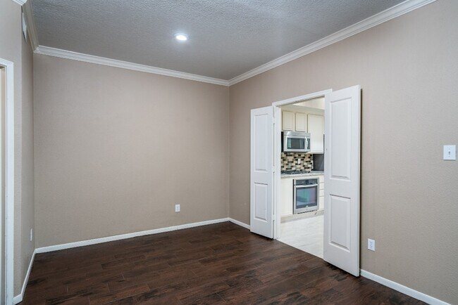 Building Photo - 66 Lakeridge Ct