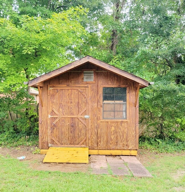 Building Photo - Spacious 3 Bed, 2 Bath Home in Graham, NC ...