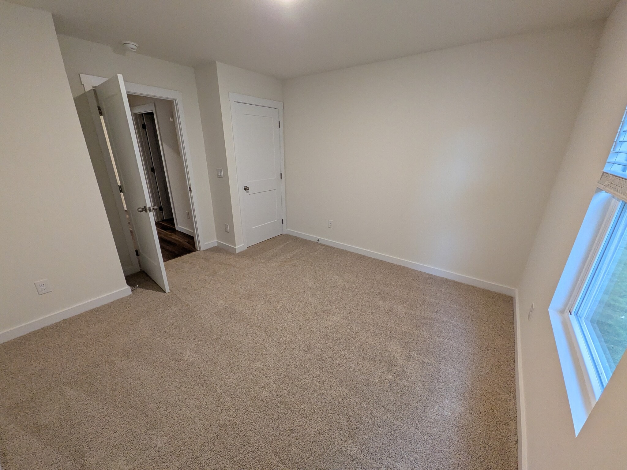Building Photo - 8483 Bright Water Dr