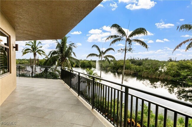 Building Photo - 14300 Riva Del Lago Dr