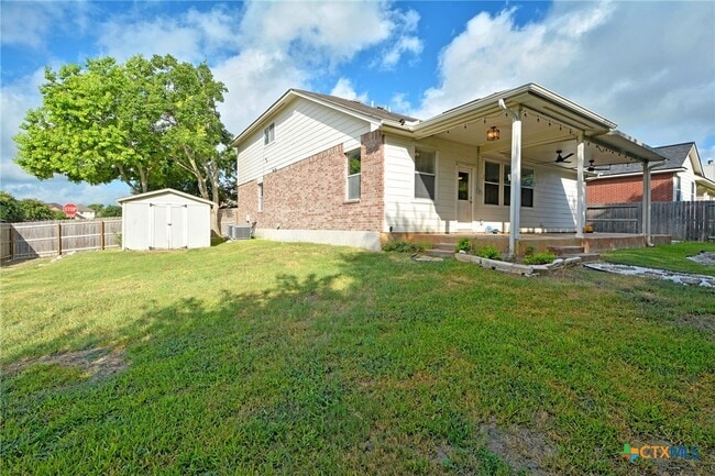 Building Photo - 2065 Dove Crossing Dr