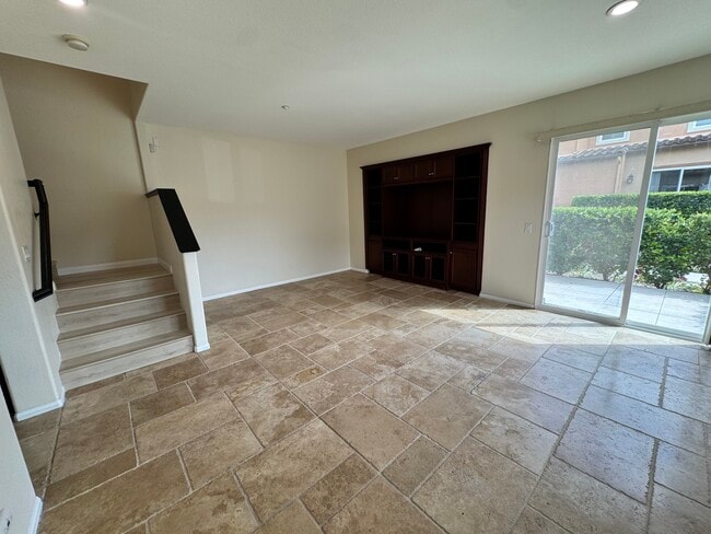 Building Photo - 17011 Calle Trevino