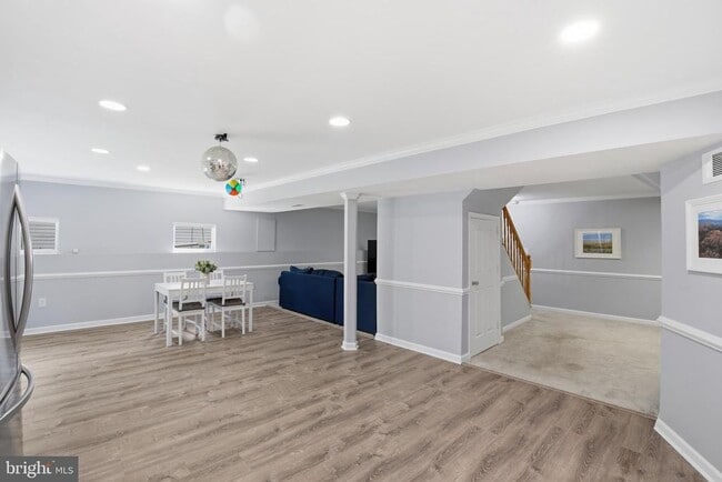 Building Photo - 14332 Cartwright Way