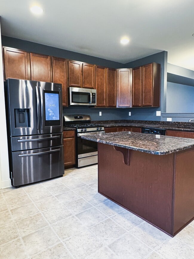 Building Photo - 1416 Carrick Ct