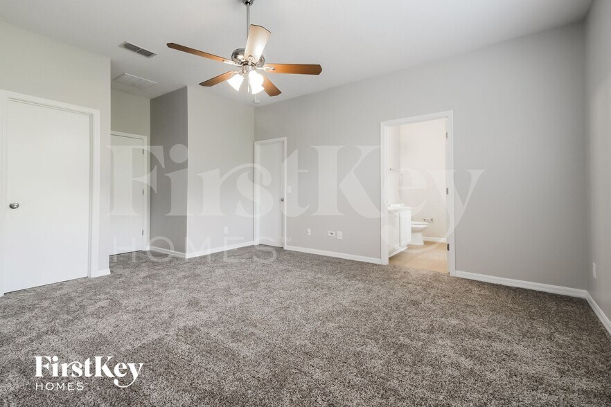 Building Photo - 2796 Grassmoor Loop