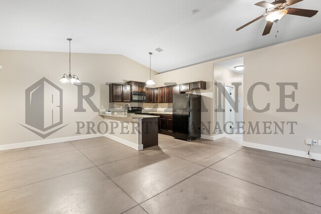 Building Photo - 3411 E Aster St