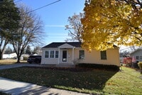 Building Photo - 477 W Spring St