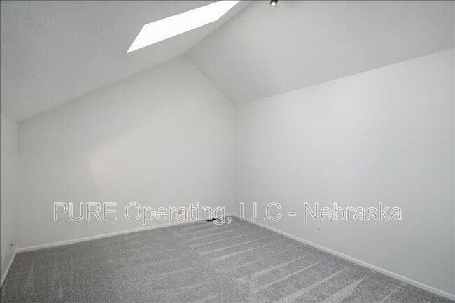 Building Photo - 15527 Mason Cir