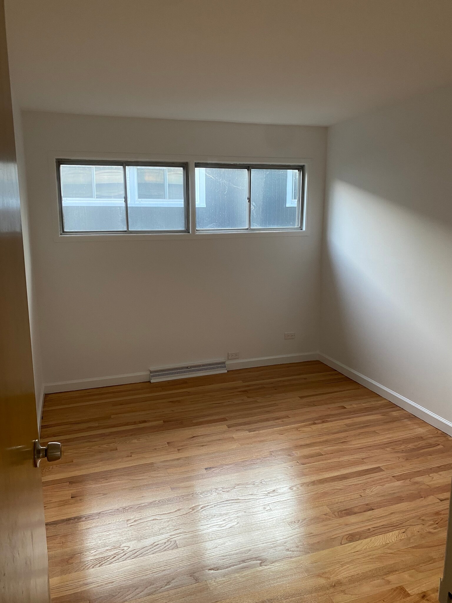 Building Photo - 330 Forestway Dr