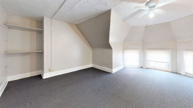 Building Photo - 2357.50 N High St