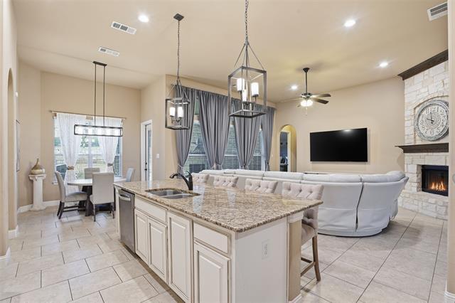 Building Photo - 9801 Broiles Ln