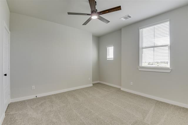 Building Photo - 3828 Clovis St