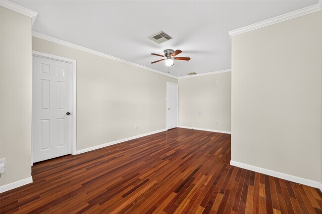 Building Photo - 20151 Pioneer Ridge Dr