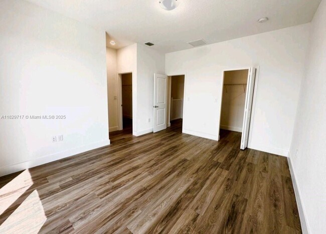 Building Photo - 15728 SW 136 Way