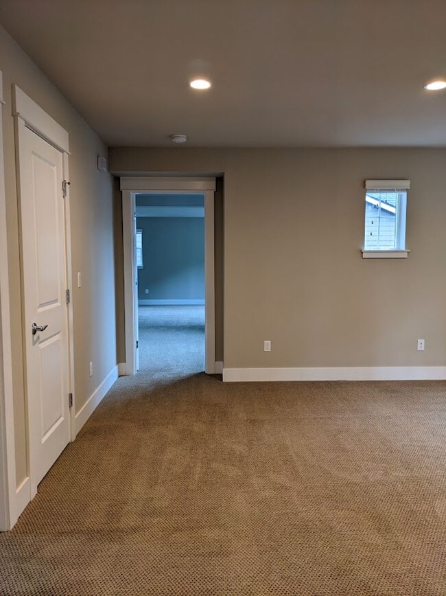 Building Photo - Timber Creek 4 Bedroom Home