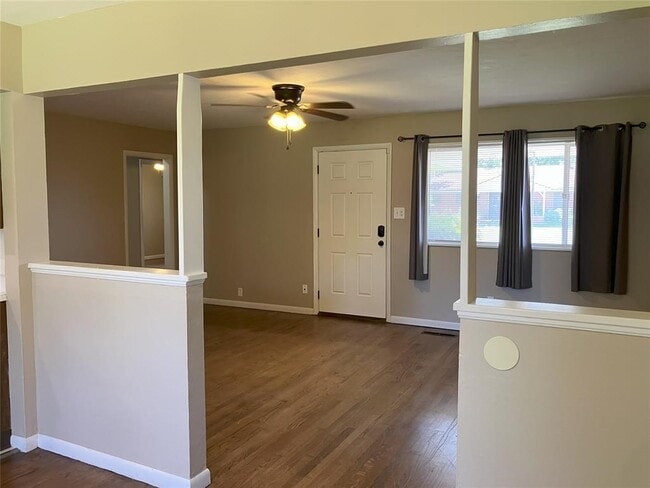 Building Photo - 217 Byrd Dr