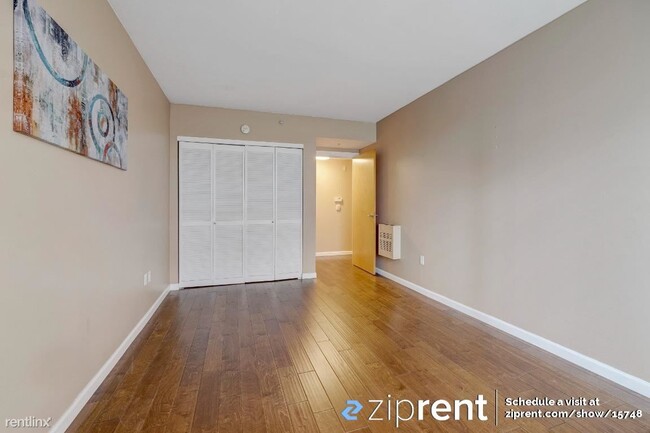 Building Photo - 1 br, 1 bath Condo - 701 Columbia Street, ...