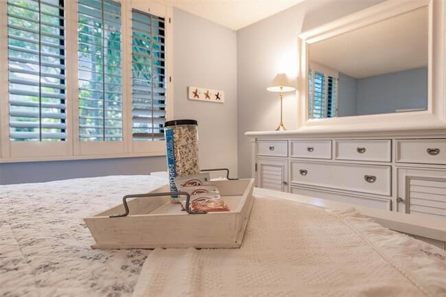 Building Photo - 1665 S Ocean Ln