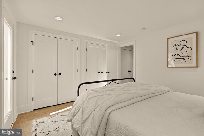 Building Photo - 4830 8th St NW