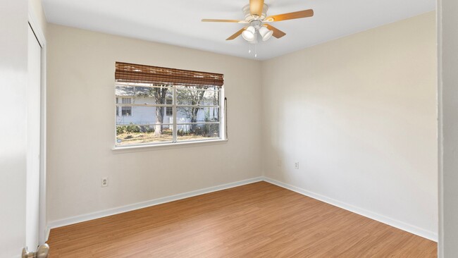 Building Photo - 3 Bedroom House Near Campus off Lee and Bu...