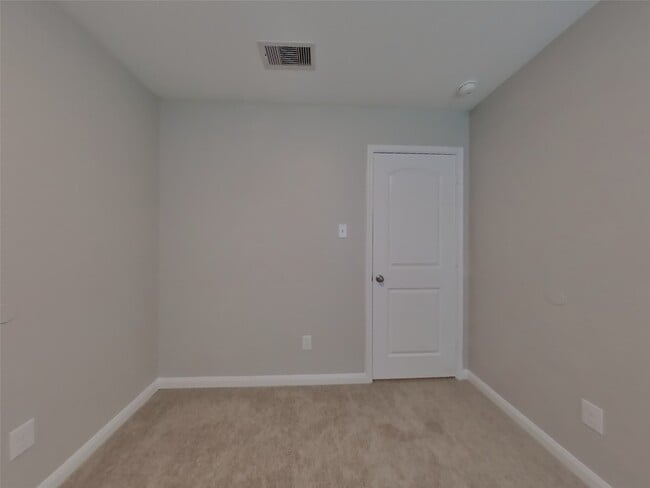 Building Photo - 23020 Shakespeare Dr
