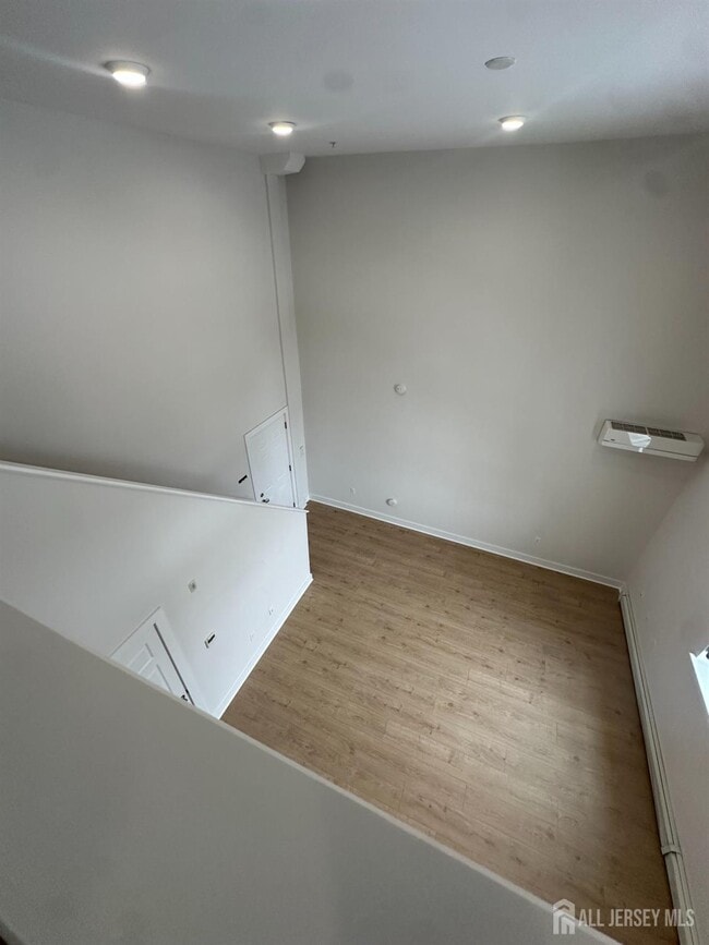 Building Photo - 234 1st St