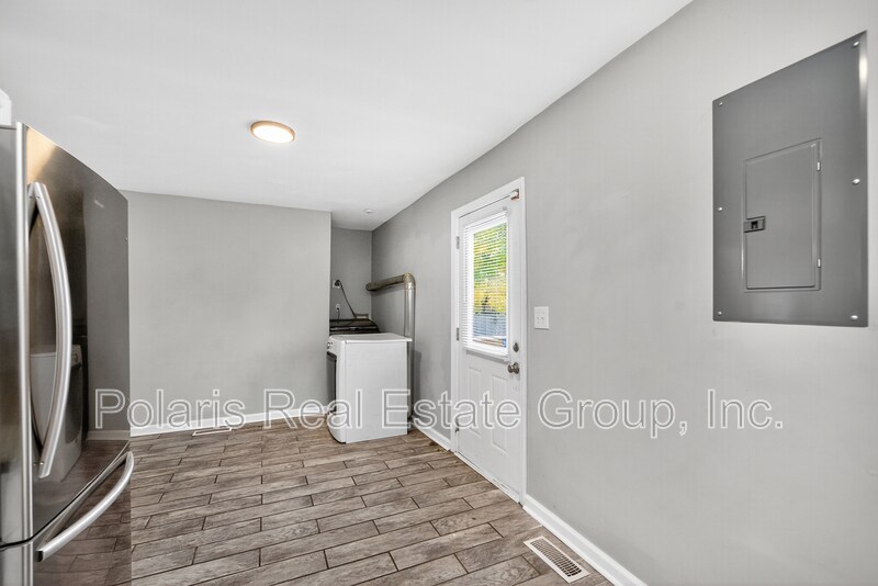 Building Photo - 262 Eastern Ave