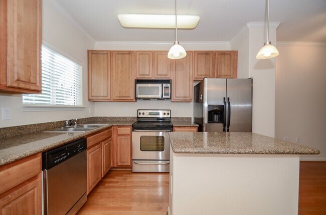 Building Photo - 9200 Westheimer Rd