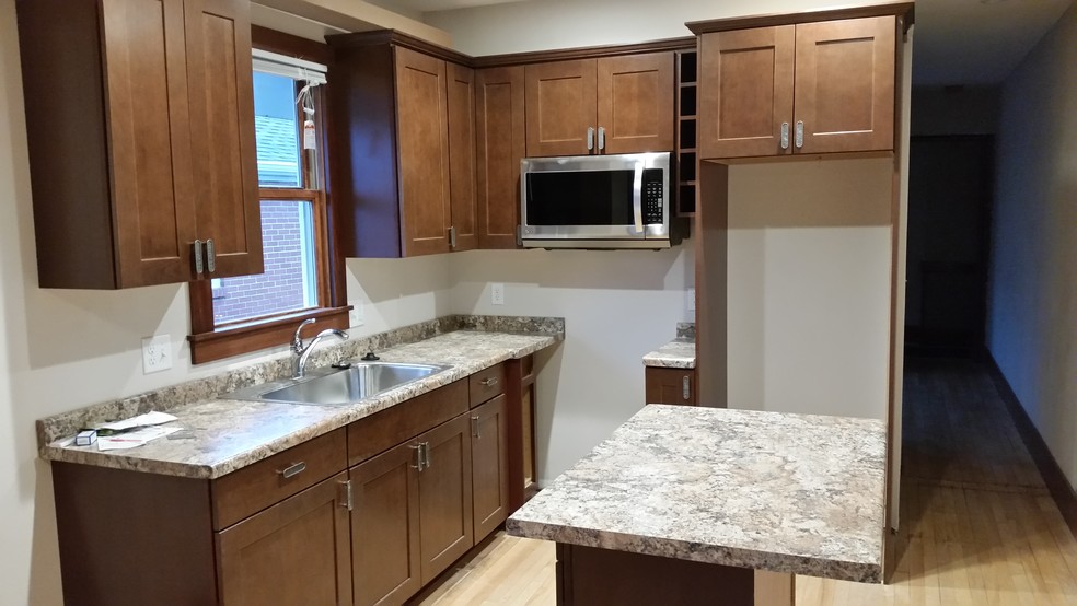 new kitchen - 2045 E Washington Ave