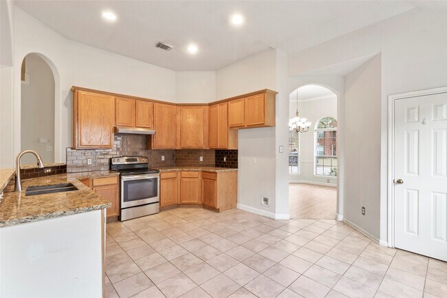 Building Photo - 1019 Norfolk Dr