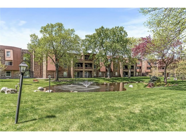 Building Photo - 2210 Midland Grove Rd