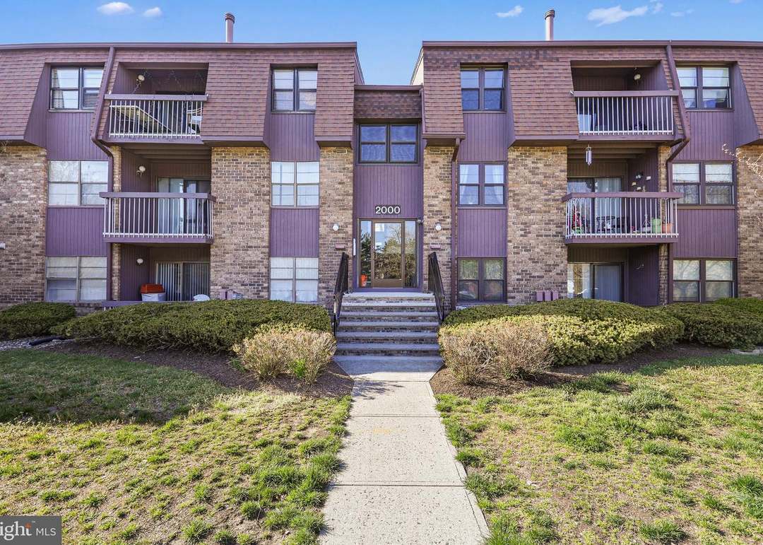 Building Photo - 2032 Old Stone Mill Dr