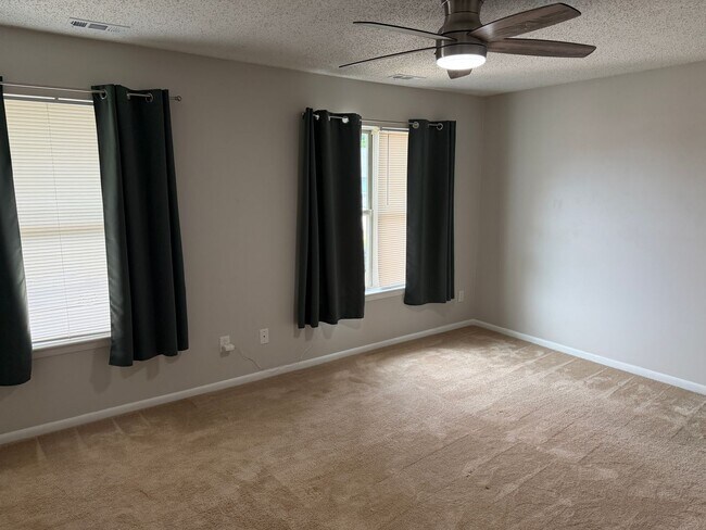Building Photo - 775 Hecate Dr