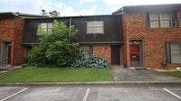 Building Photo - Great 2 Bed 1 Bath Home in Dalton Ga