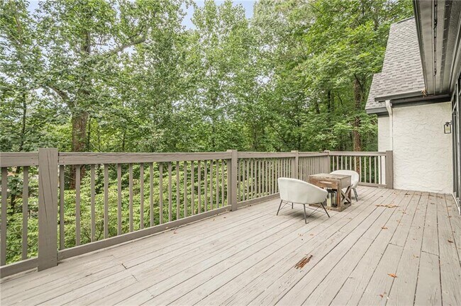 Building Photo - 700 S Brighton Ct