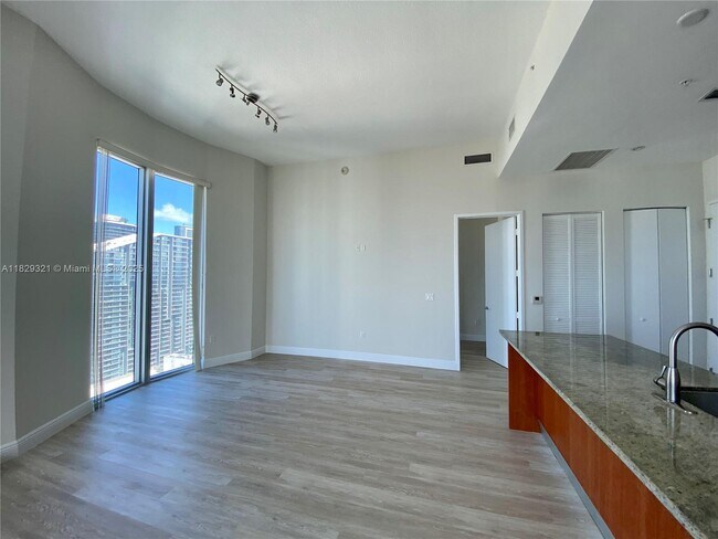 Building Photo - 185 SW 7th St
