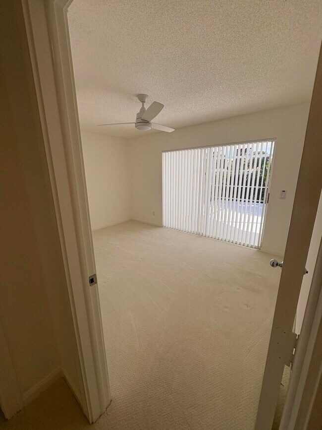 Building Photo - 10303 Chapman Oak Ct