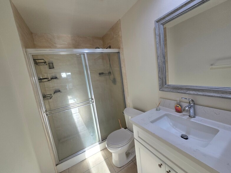 Building Photo - 4502 Donner Ct